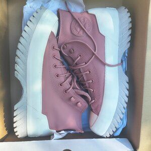 Cute Converse leather high tops